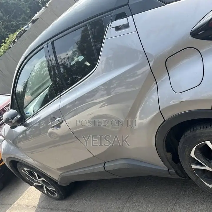 Toyota C-HR 2020 Silver