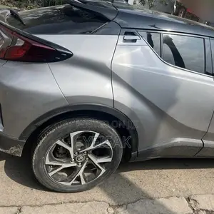 Toyota C-HR 2020 Silver