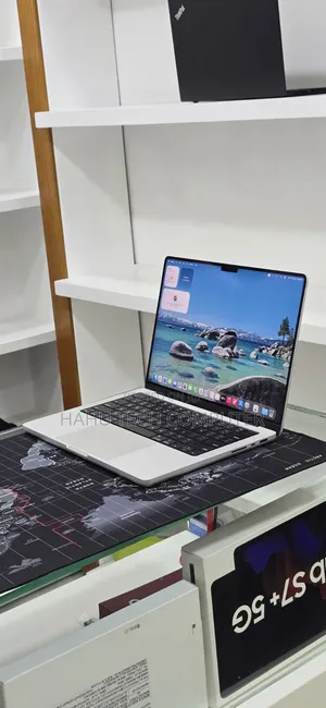 New Laptop Apple MacBook Pro 2021 M1 32GB Apple M1 Pro SSD 512GB