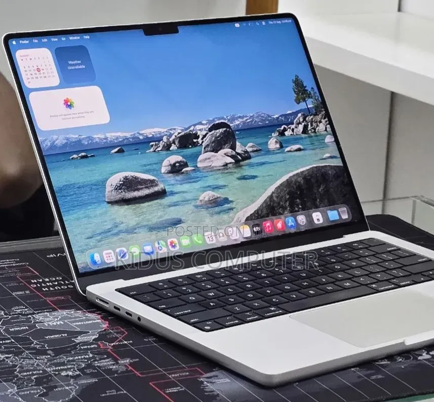 New Laptop Apple MacBook Pro 2020 M1 32GB Apple M1 SSD 512GB