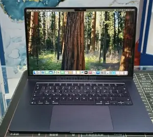 New Laptop Apple MacBook Air 2025 M4 16GB Apple M4 SSD 256GB