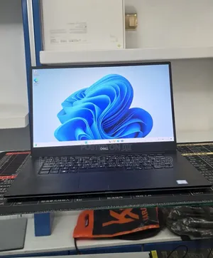 New Laptop Dell XPS 15 16GB Intel Core i5 SSD 512GB