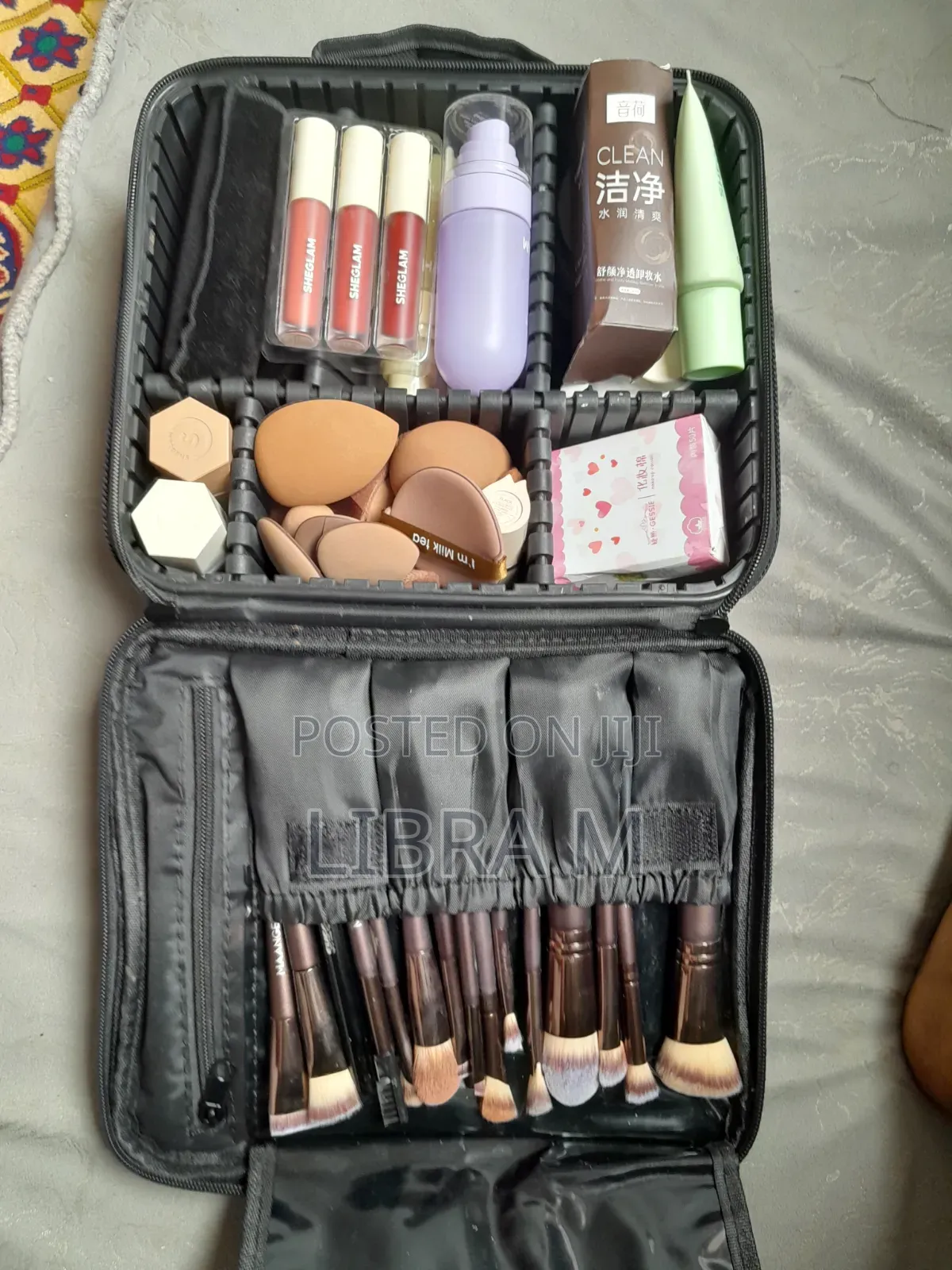 Makeup Equipments
