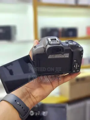 Brand New Canon EOS R50