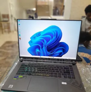 New Laptop Asus 32GB Intel Core i9 SSD 1T