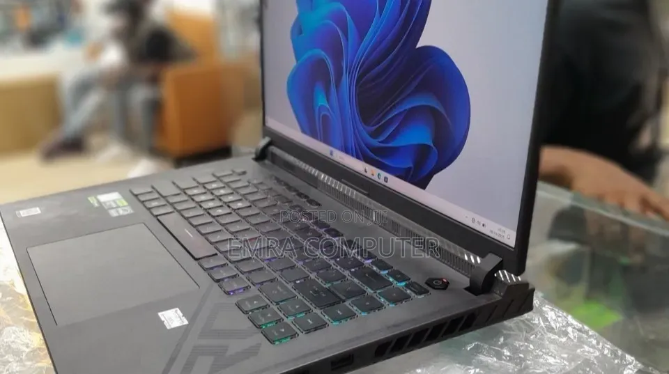 New Laptop Asus 32GB Intel Core i9 SSD 1T