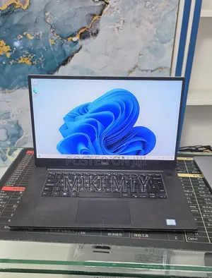 New Laptop Dell XPS 15 16GB Intel Core i5 SSD 512GB