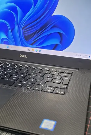New Laptop Dell XPS 15 16GB Intel Core i5 SSD 512GB