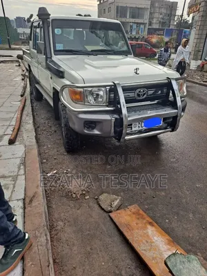 Toyota Land Cruiser 2015 Beige