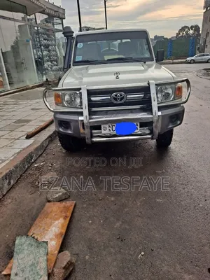 Toyota Land Cruiser 2015 Beige