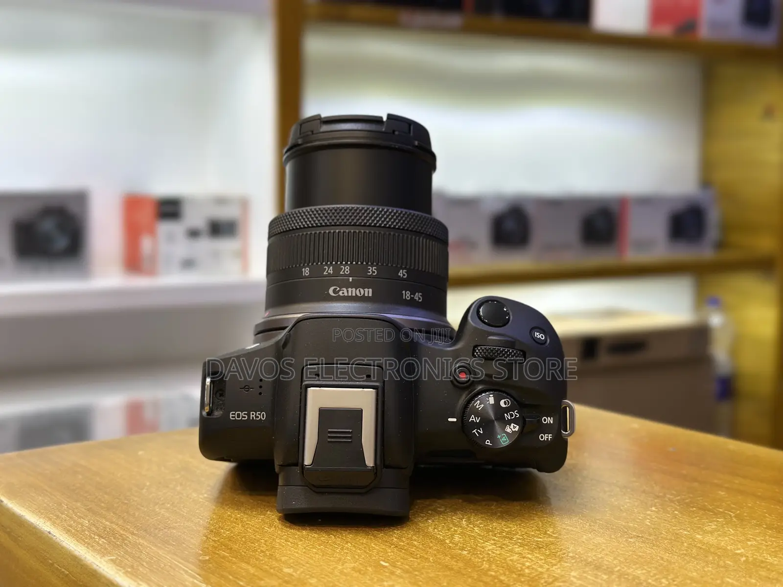 Canon EOS R50 Mirrorless Camera With 18-45mm Lens