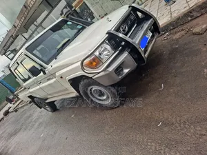 Toyota Land Cruiser 2015 Beige