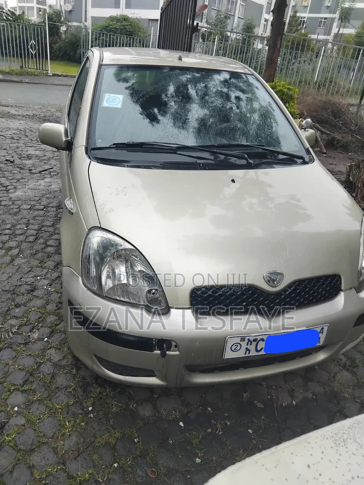 Toyota Vitz 2002 Beige