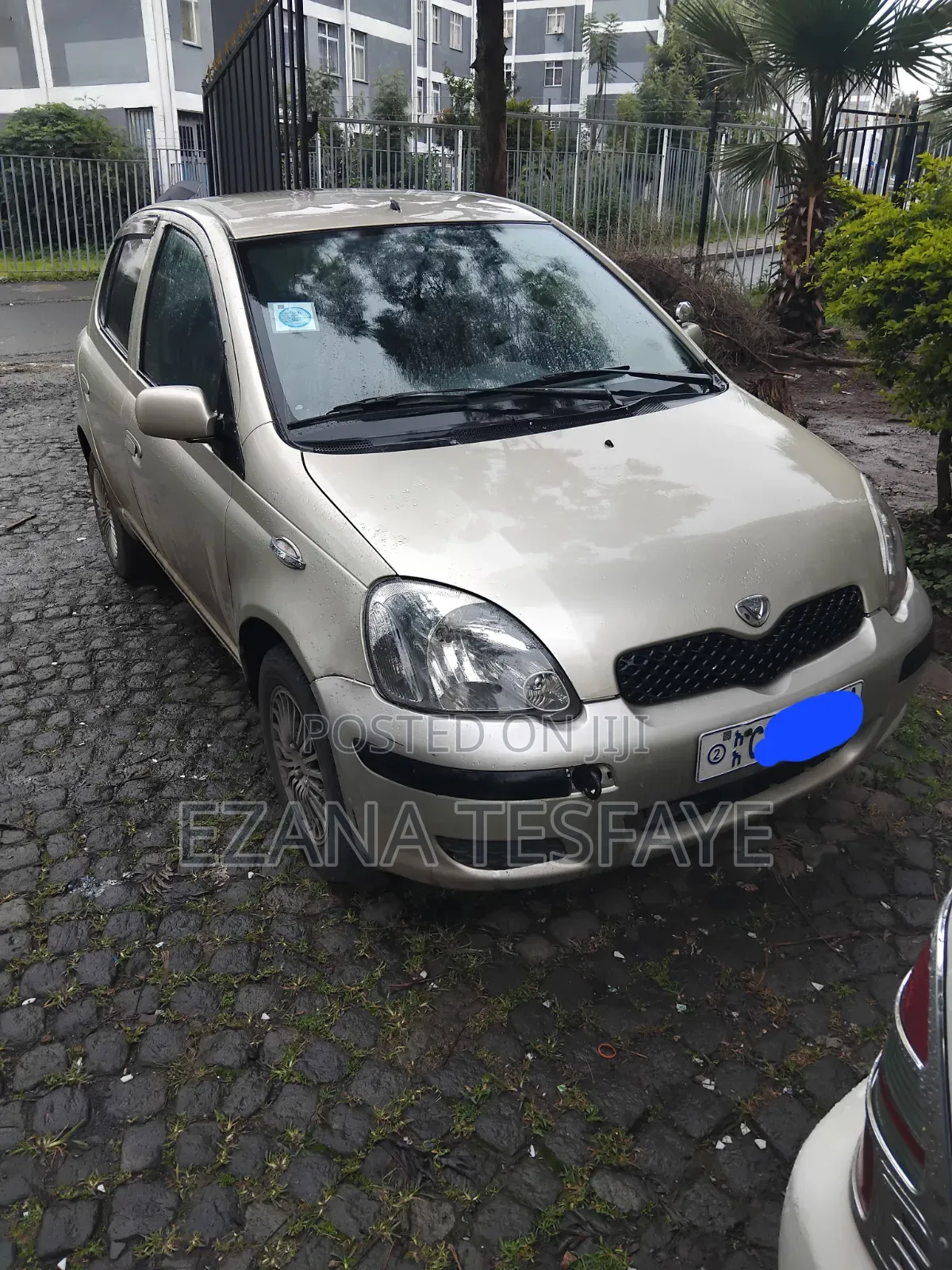 Toyota Vitz 2002 Beige