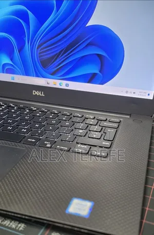 New Laptop Dell XPS 15 16GB Intel Core i5 SSD 512GB