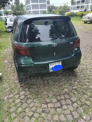 Toyota Vitz 2003 Green