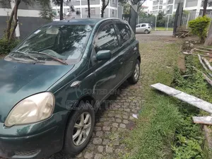 Toyota Vitz 2003 Green