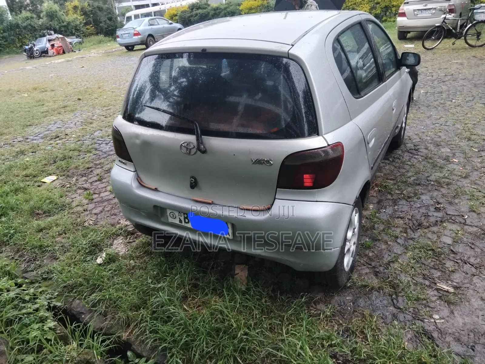 Toyota Vitz 2001 Silver