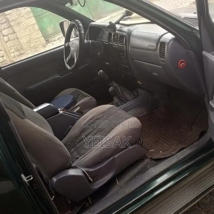 Toyota Hilux 2002 Green