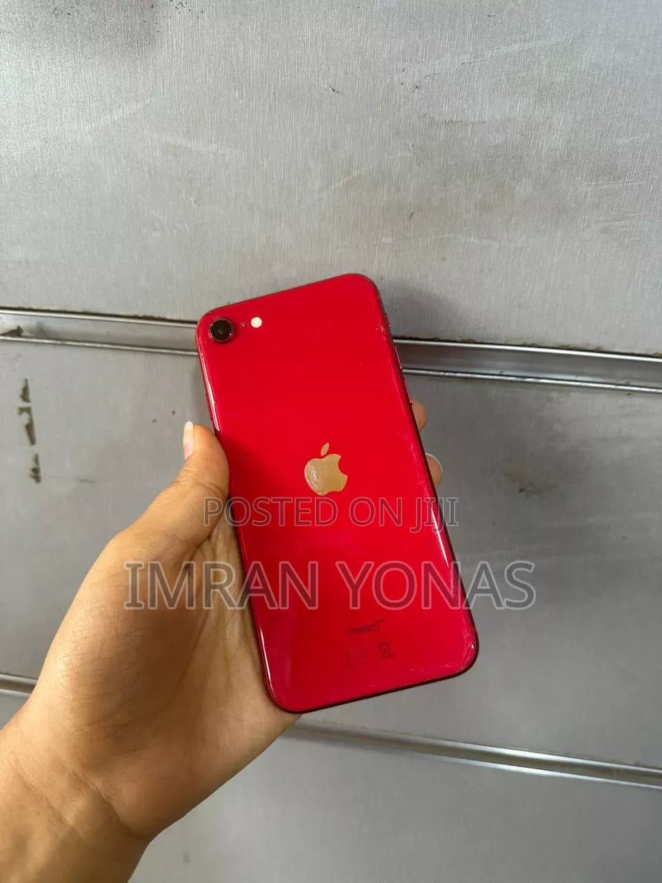 Apple iPhone SE 64 GB Red