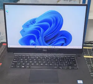 New Laptop Dell XPS 15 16GB Intel Core i5 SSD 512GB