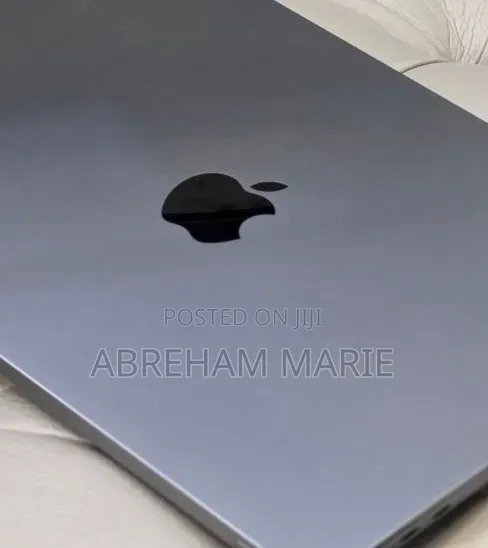 New Laptop Apple MacBook Air 2022 M2 8GB Nvidia SSD 256GB