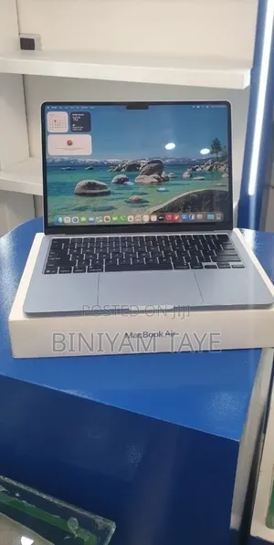New Laptop Apple MacBook Air 2025 M4 16GB Apple M4 SSD 512GB