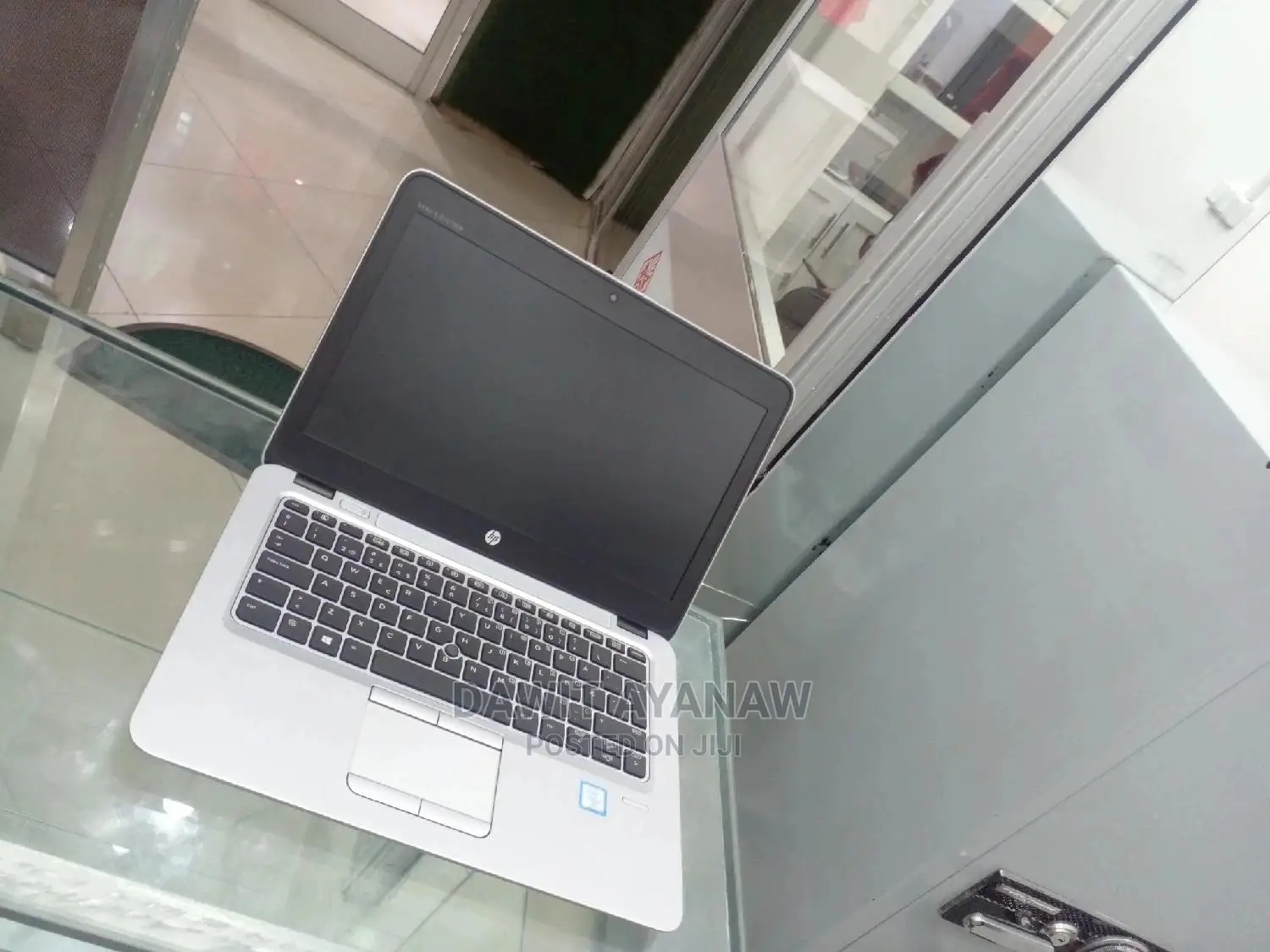 New Laptop HP EliteBook 820 G3 8GB Intel Core I5 SSD 256GB