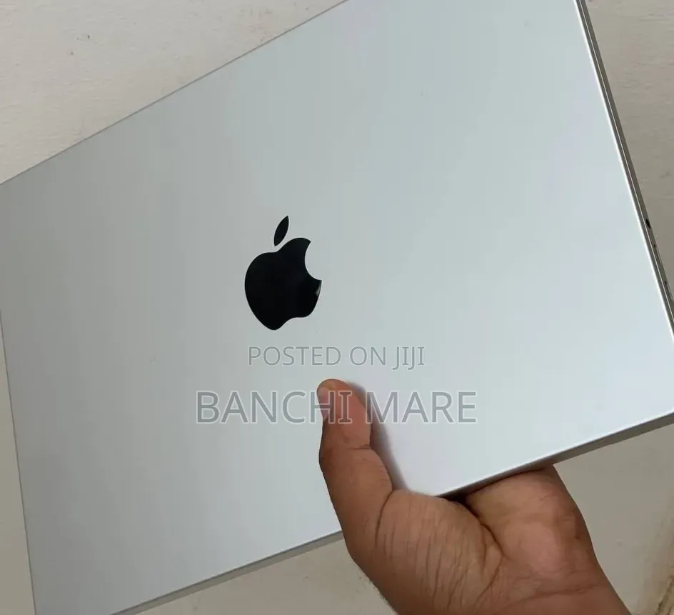 New Laptop Apple MacBook Pro 2024 M4 Pro 16GB Apple M4 Pro SSD 512GB