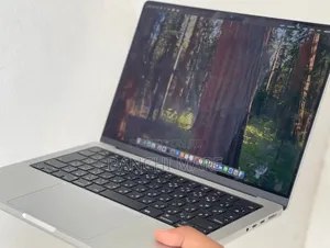 New Laptop Apple MacBook Pro 2024 M4 Pro 16GB Apple M4 Pro SSD 512GB