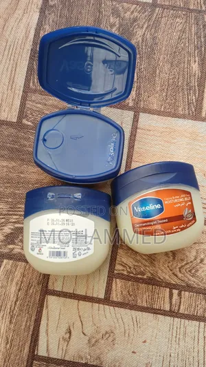 Vaseline | Cocoa Butter | Moisturizing Jelly | 250ml