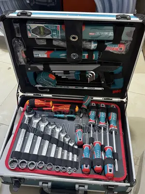 Total 147-Piece Hand Tool Set (Model THKTHP21476),