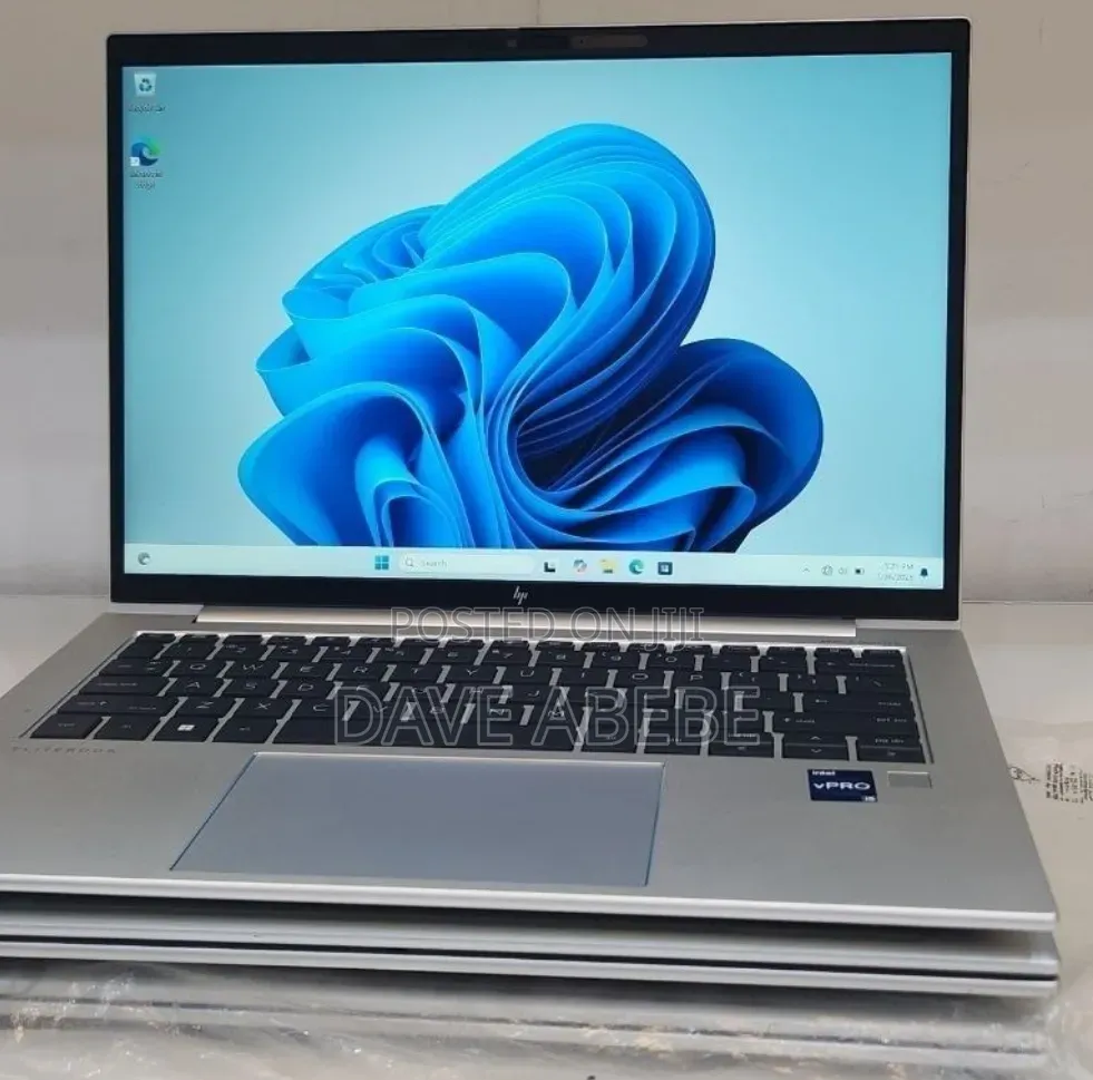 New Laptop HP EliteBook 830 G9 16GB Intel Core i5 SSD 512GB