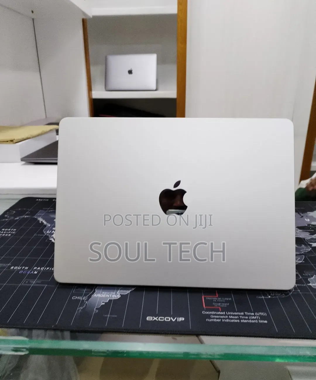 New Laptop Apple MacBook Air 2022 M2 8GB Apple M2 SSD 256GB