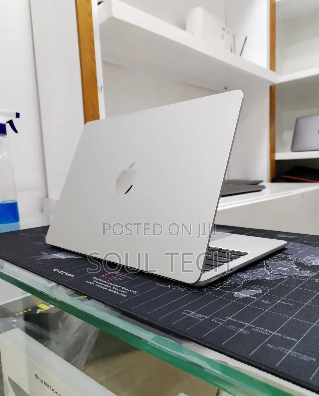New Laptop Apple MacBook Air 2022 M2 8GB Apple M2 SSD 256GB