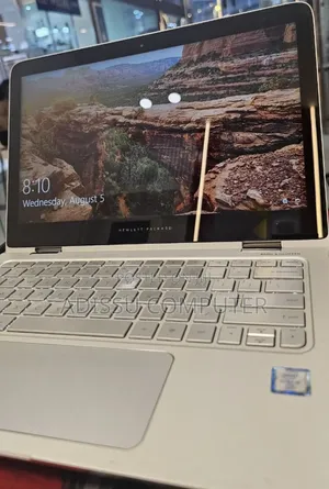 New Laptop HP Spectre X360 8GB Intel Core i5 SSD 256GB