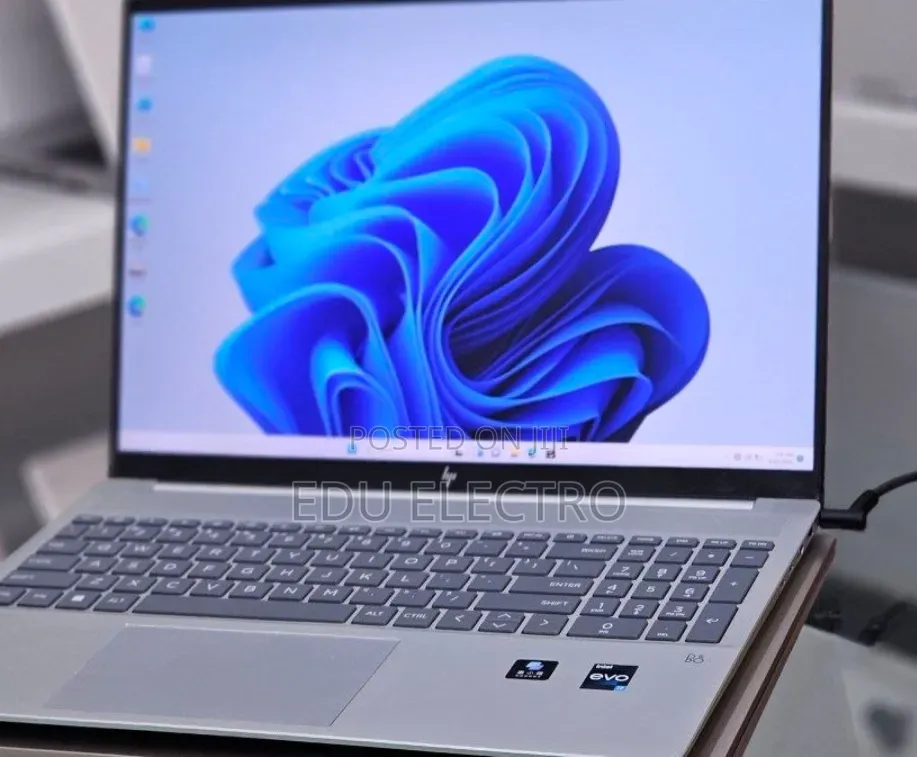 New Laptop HP Pavilion 15 16GB Intel Core i7 SSD 1T