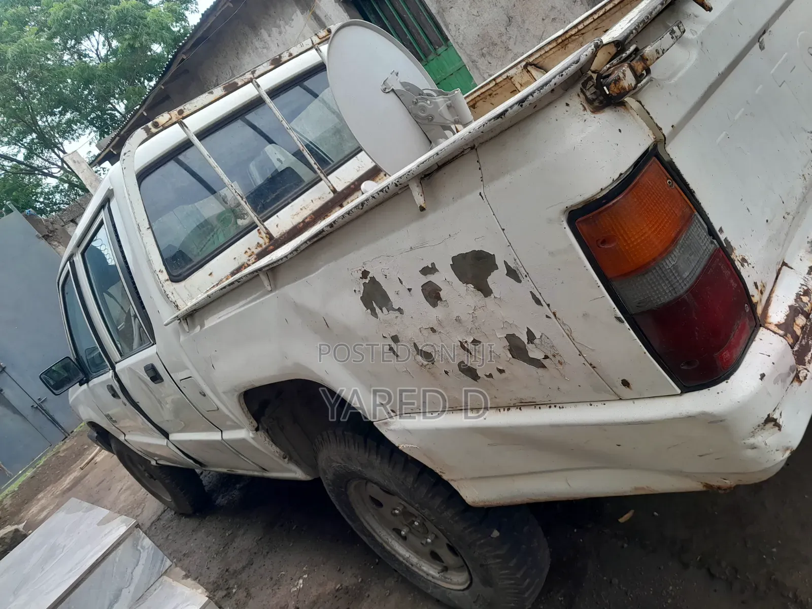 Mitsubishi L200 1998 White