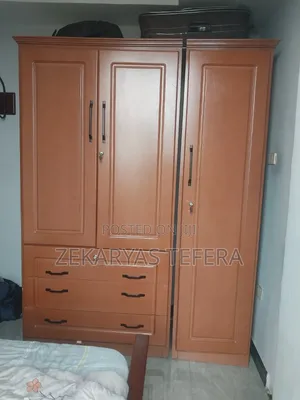 ቁምሳጥን በጥሩ ይዞታ ላይ የሚገኝ