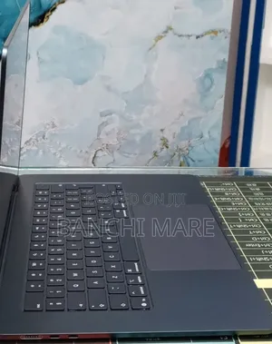 New Laptop Apple MacBook Air 2025 M4 16GB Apple M4 SSD 256GB