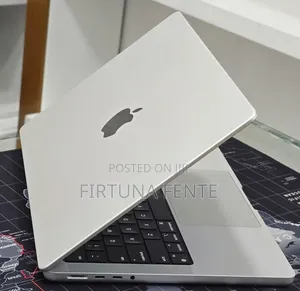 New Laptop Apple MacBook Pro 2020 M1 16GB Apple M1 Pro SSD 512GB