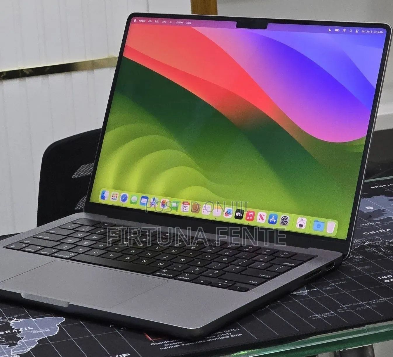 New Laptop Apple MacBook Pro 2023 M3 8GB Apple M3 Pro SSD 512GB