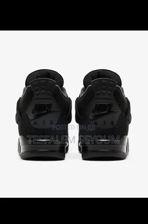 Air Jordan 4 Retro “Black Cat”
