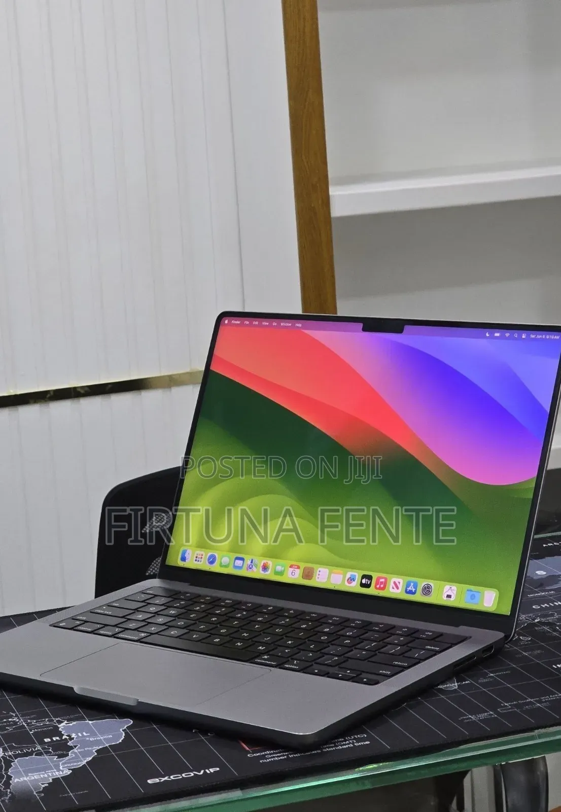 New Laptop Apple MacBook Pro 2023 M3 8GB Apple M3 Pro SSD 512GB