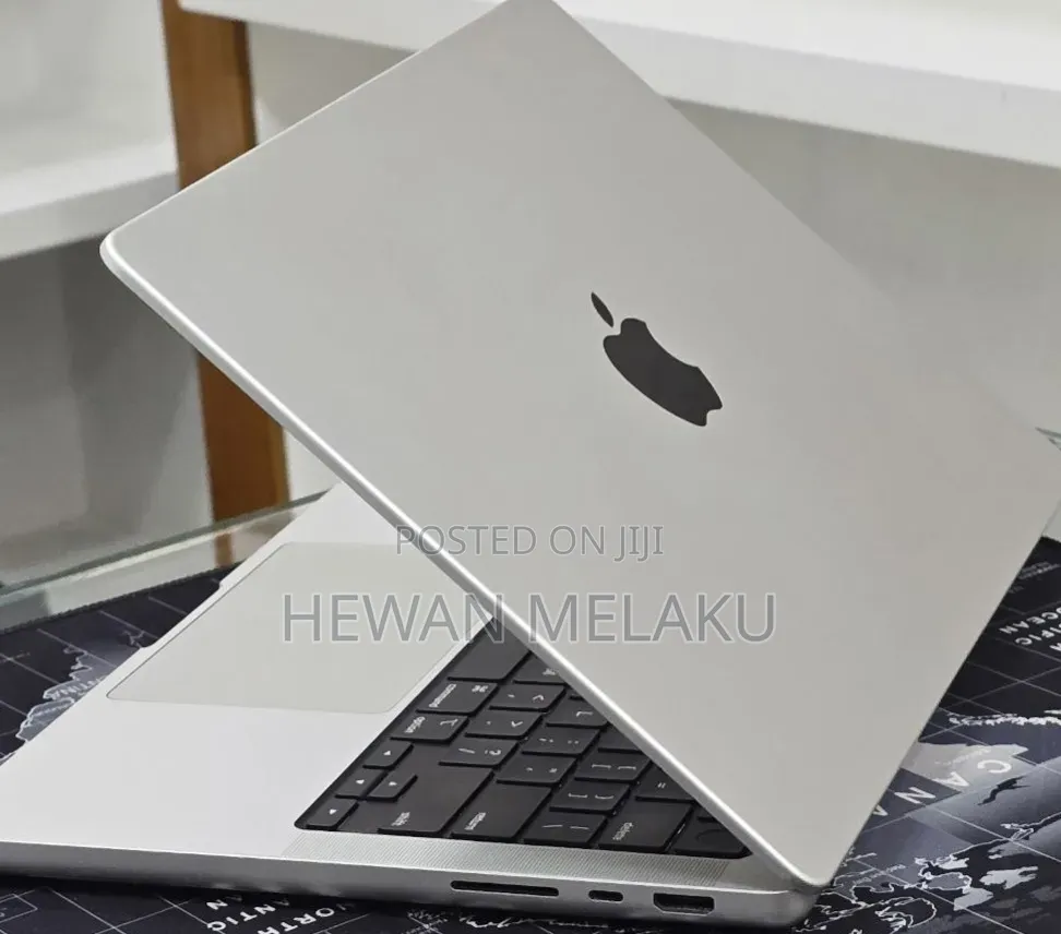 New Laptop Apple MacBook Pro 2021 M1 32GB Apple M1 Pro SSD 512GB