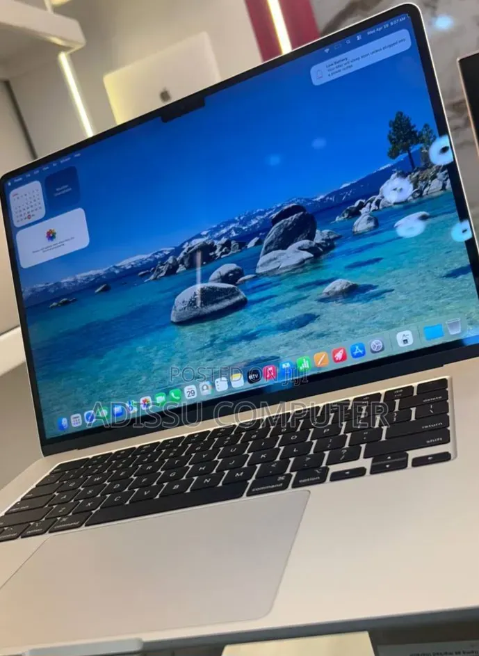 New Laptop Apple MacBook Air 2025 M4 24GB Apple M4 SSD 512GB
