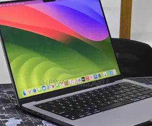 New Laptop Apple MacBook Pro 2023 M3 8GB Apple M3 Pro SSD 512GB