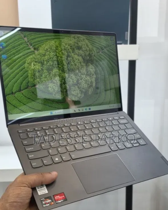 New Laptop Lenovo 16GB AMD Ryzen 7 SSD 512GB