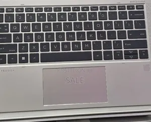 New Laptop HP EliteBook 830 G8 16GB Intel Core i7 SSD 512GB