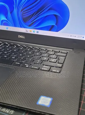 New Laptop Dell XPS 15 16GB Intel Core i5 SSD 512GB